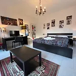 Maison Bra 17 *